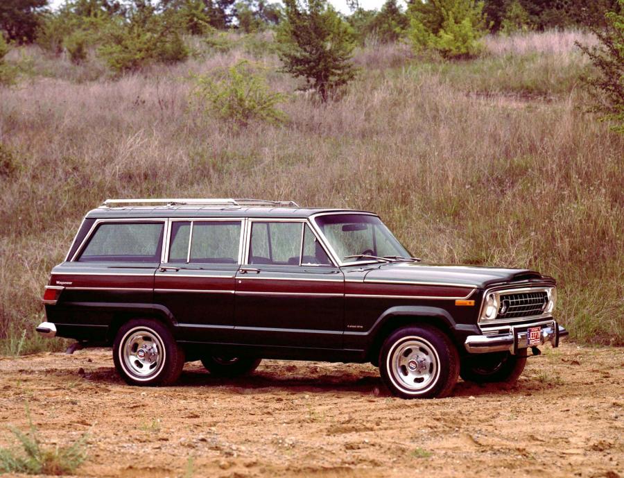  Jeep Wagoneer 1975 года  (фото 5 из 8)